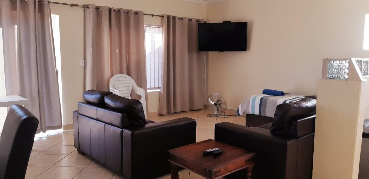 Getaway Self-Catering Tyger Valley Durbanville Exterior photo
